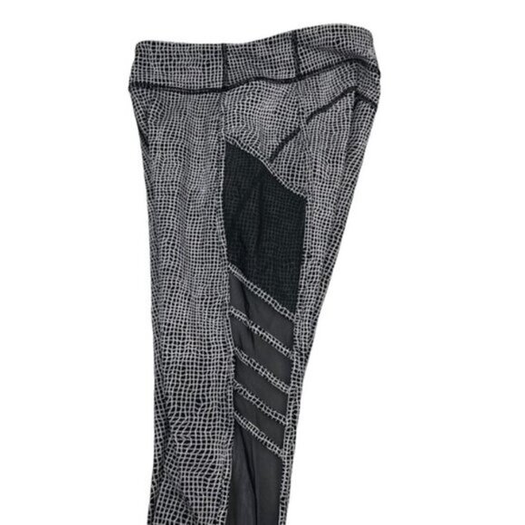 Lululemon Wild And Free Tight In Fall Net White Black Womens Size 6 - Picture 12 of 14